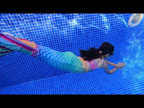 Havuza Deniz Kızı Geldi! Lina Su Altı Çekimleri