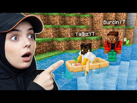İLK KEZ BİRLİKTE MİNECRAFT OYNADIK VE KAYBOLDUK! 😱🏝️