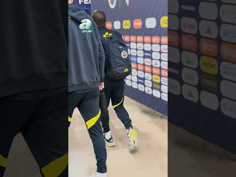 N'Golo Kante Başakşehir Galibiyetinin Ardından Stadyumdan Böyle Ayrıldı | Fenerbahçe 3-1 Başakşehir