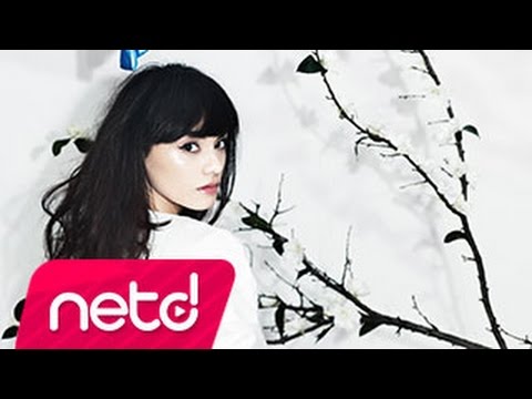 Aylin & The Lucky Charms - Mutluluk (feat. Kubat)