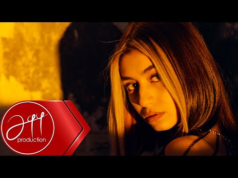 Azra Çetin - Serzeniş (Official Video)