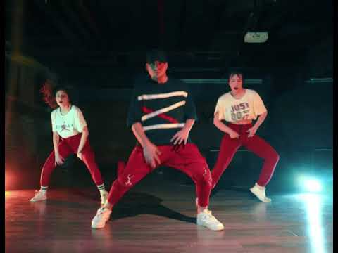 #Coño - Puri ft. Jhorrmountain / Urban Dance Video