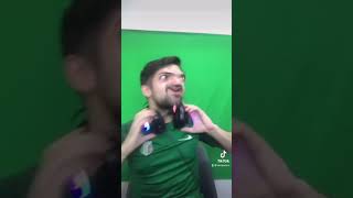 Online oyundayken bakkala gitmek