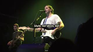 Söyle, ner'desin, bal