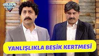 Yanlışlıkla Beşik Kertmesi! - Güldür Güldür Show