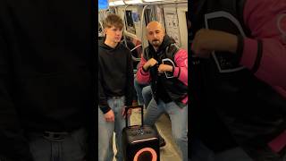 Kankamla Metroda Show ! 😂 #araskarafil
