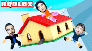 EN YÜKSEKTEN AŞAĞI EV İLE KAYDIK !! 😱 Roblox Slide Down A Hill
