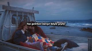 Sıkılırsan güneşten, gece oluruz erkenden